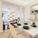 Basilica And Castle View Luxury Suite, Free Parking Reservation Needed * Budapest