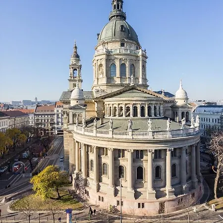 Amora Homes Basilica And Castle View Luxury Suite, Free Parking Reservation Needed Budapest