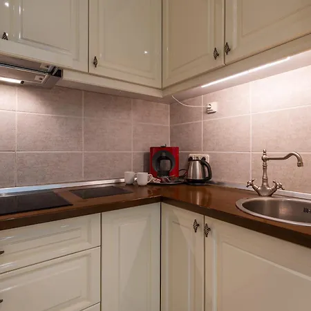 Apartment Amora Homes Basilica And Castle View Luxury Suite, Free Parking Reservation Needed *