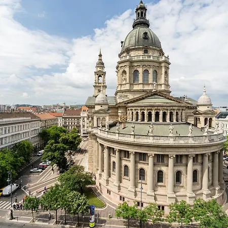 Amora Homes Basilica And Castle View Luxury Suite, Free Parking Reservation Needed Budapest