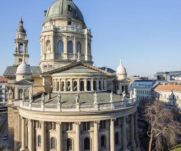 Basilica And Castle View Luxury Suite, Free Parking Reservation Needed
